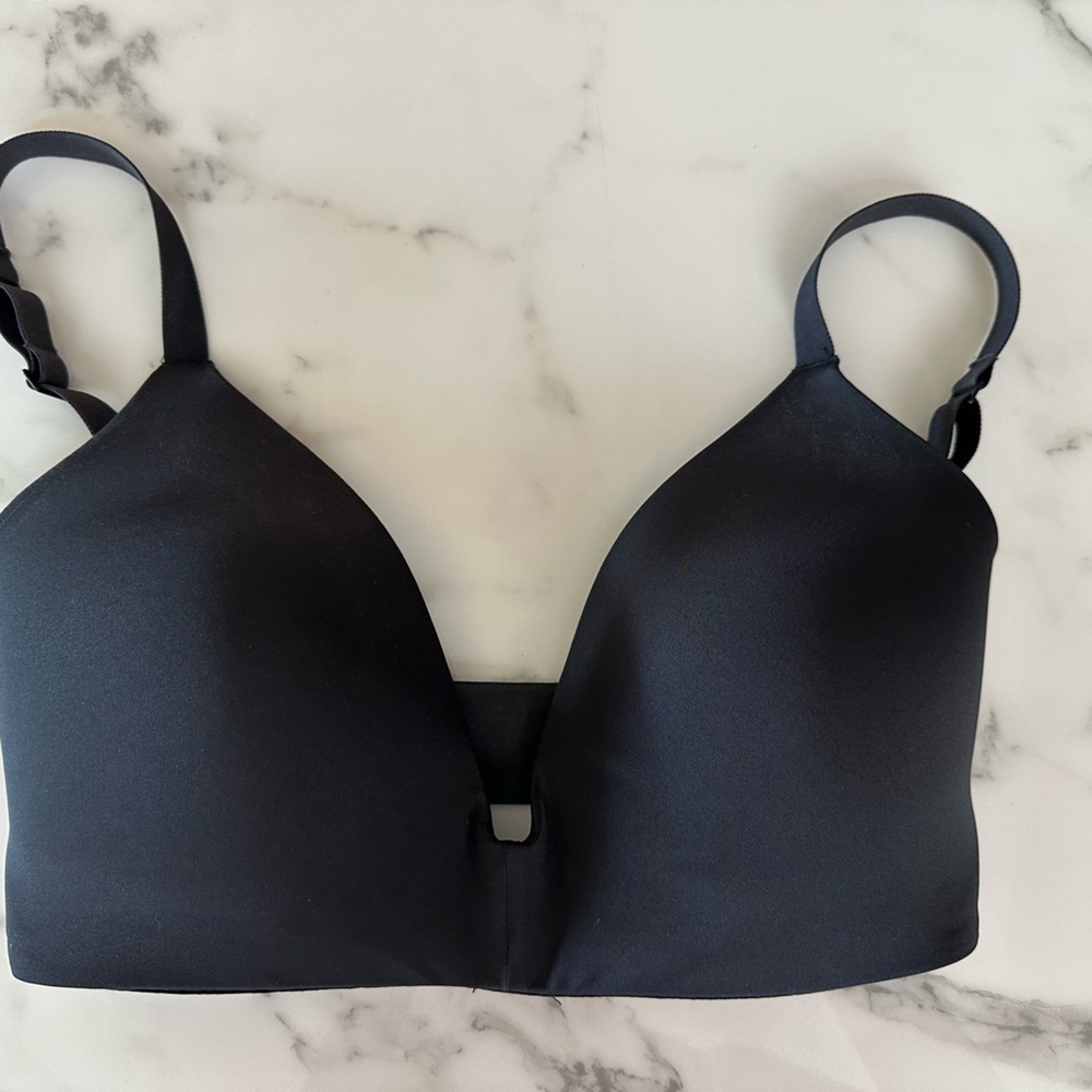 SKIMS Black Bra
